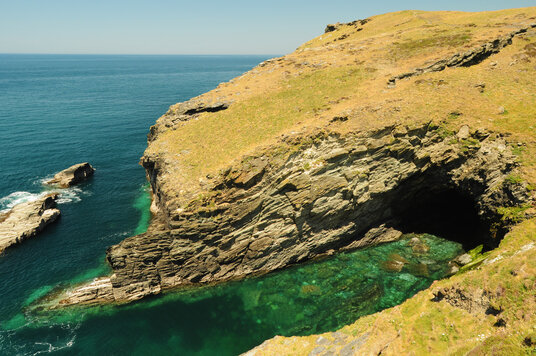 Cave in Barras Head