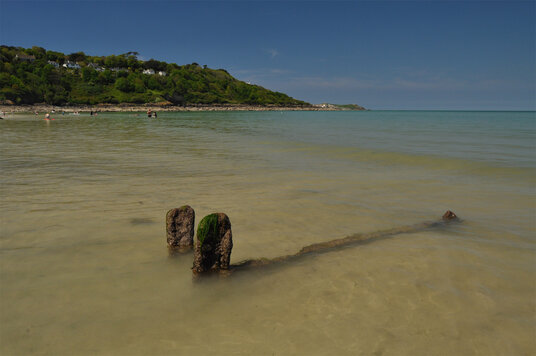 Wreck in the centre of the bay