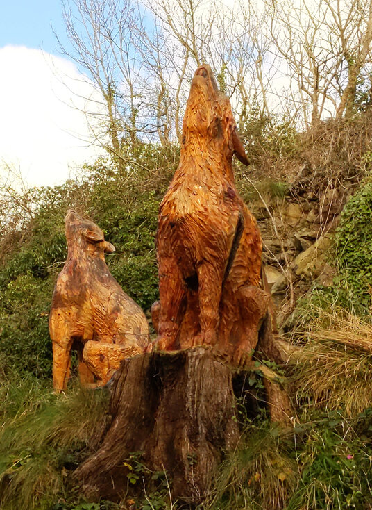 Carved tree stumps near Poltesco