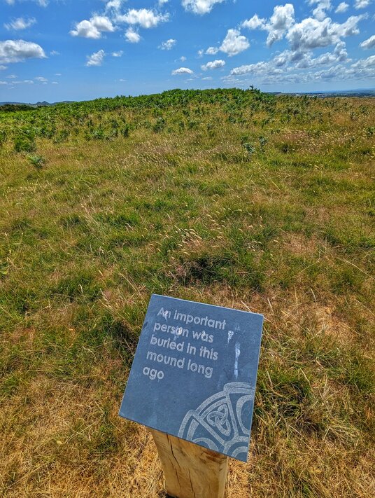 Plaque at Castle-An-Dinas