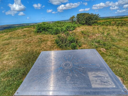 Topograph on Castle-An-Dinas