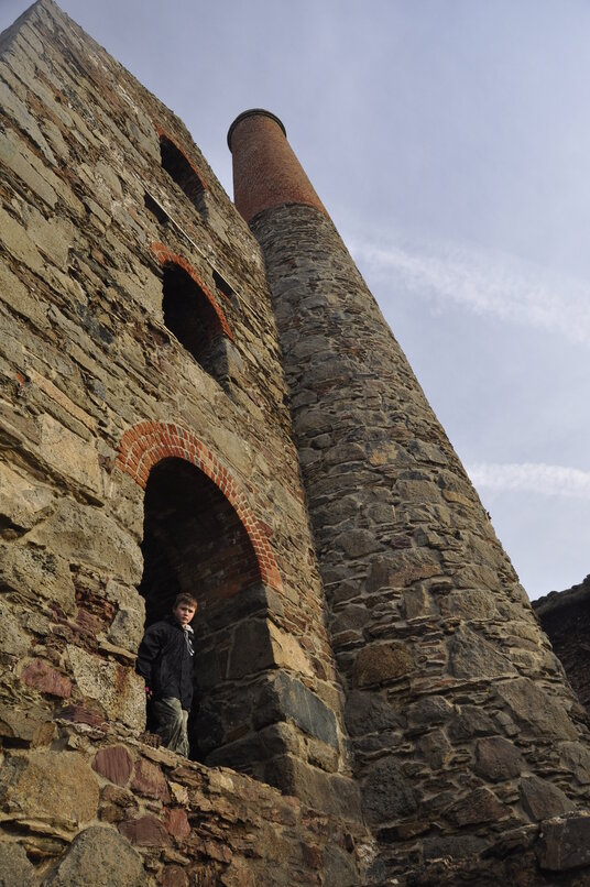 Engine house near Chapel Porth