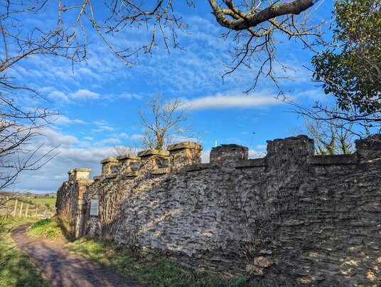 Crinnis cliff battery
