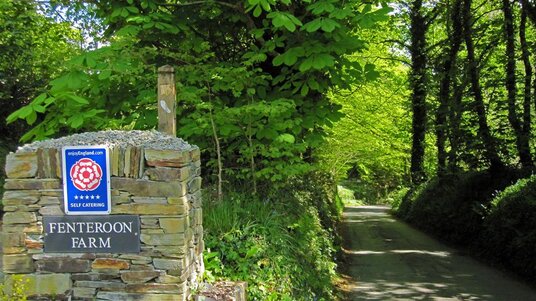 Lane to Fenteroon bridge