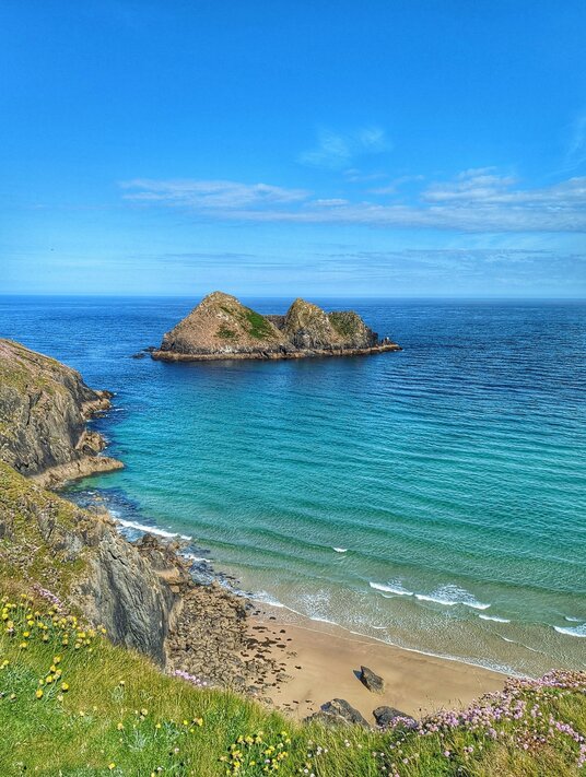 Holywell Bay