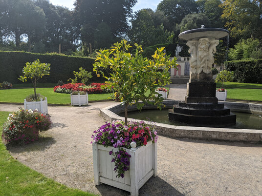 Fountain in Mount Edgcumbe gardens