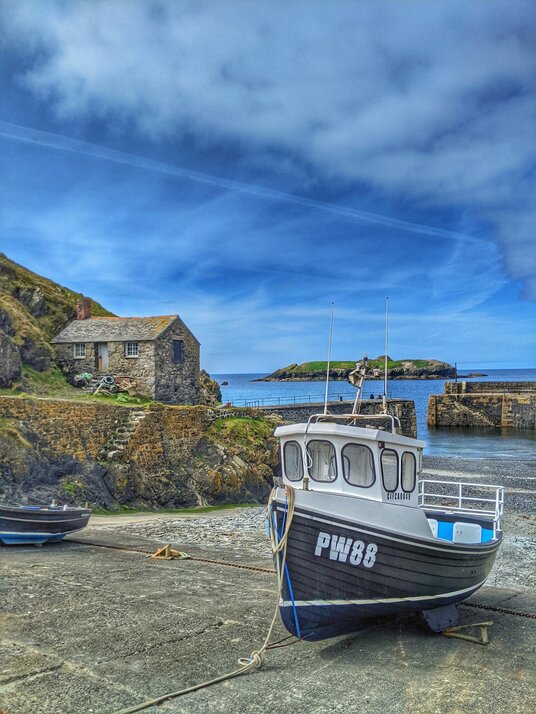 Mullion Cove