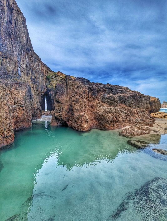 'Song of the Sea' cave at Nanjizal