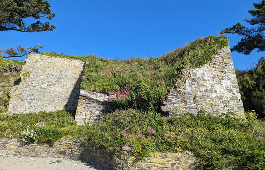 Limekiln on Pendower Beach