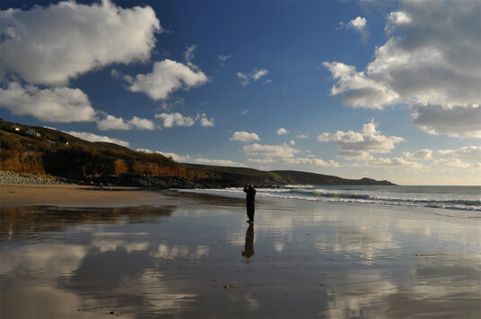 Perranuthnoe beach looking East