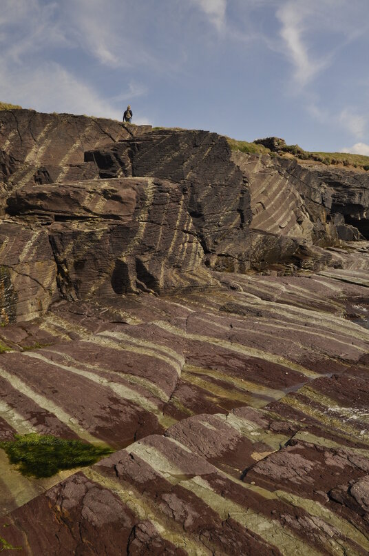 Stripey rocks at Trebetherick Point