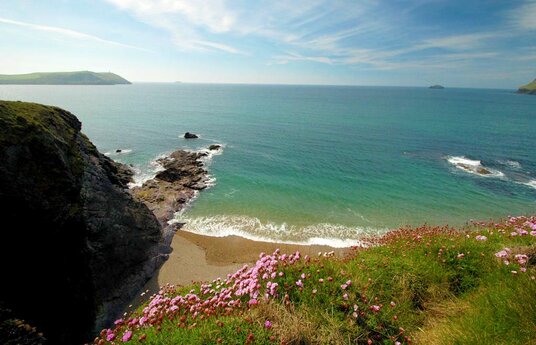 Edge of Broadagogue cove