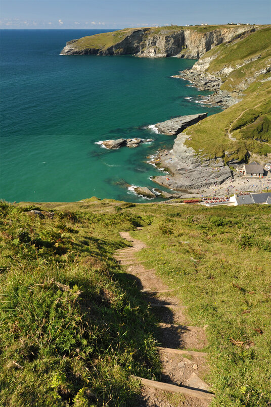 Coast path from Dennis Point to Trebarwith Strand