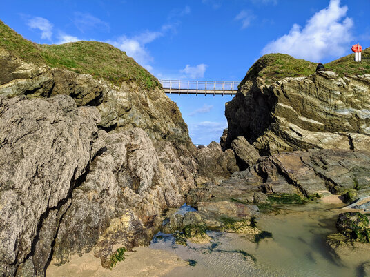 Bridge to Porth Island