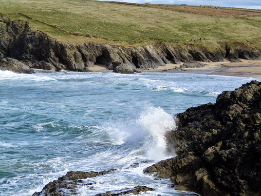 Wave breaking at Porth Joke
