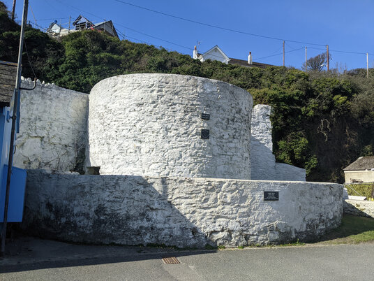 Lime kiln at Porthleven