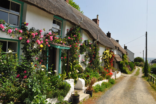 Cottages at Porthoustock
