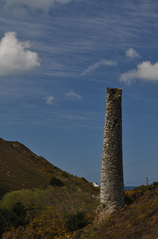 Chimney on the way to Porthtowan