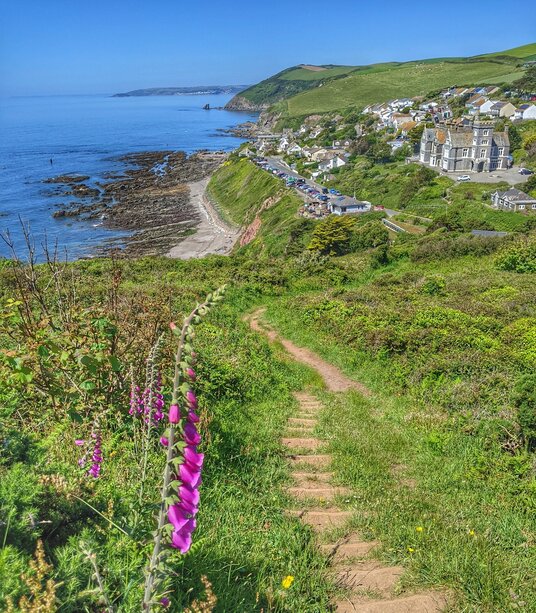 Coast path to Portwrinkle