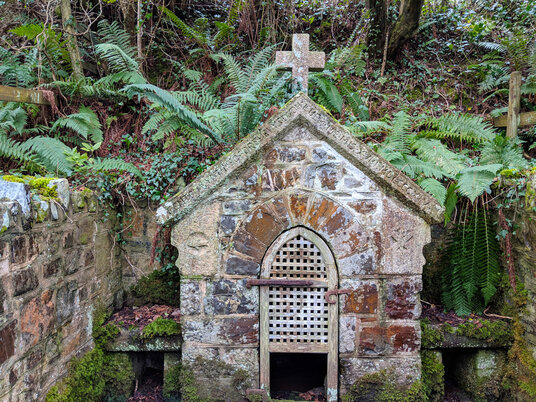 Poundstock Holy Well