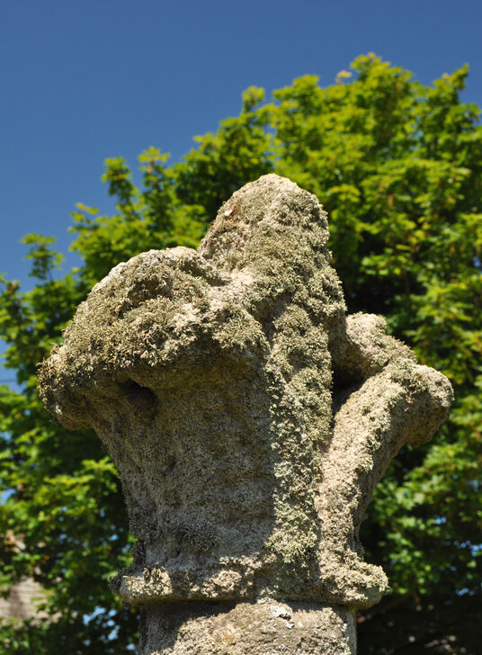 Cross in St Issey churchyard
