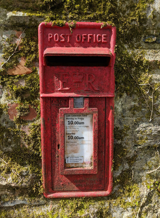 Postbox at Wenmouth Cross