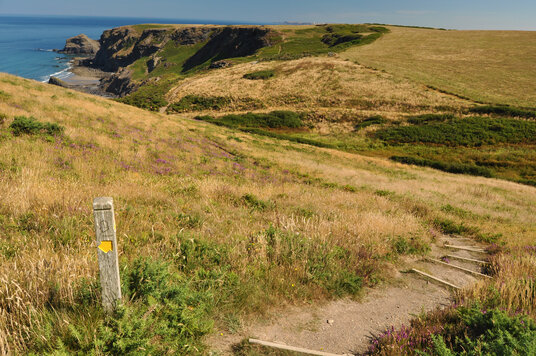 Footpath from The Strangles