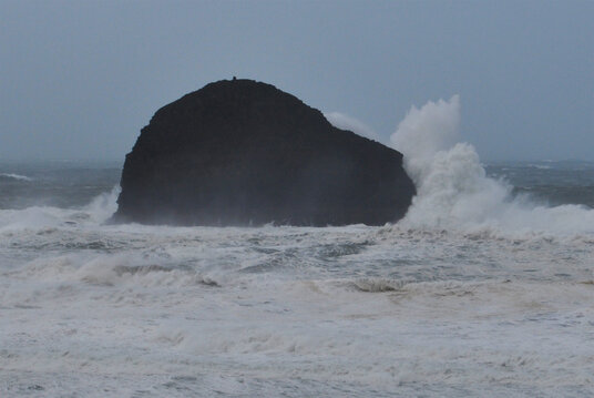 Storm waves at Trebarwith Strand