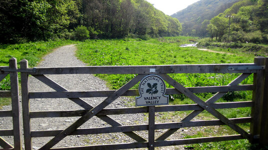 Approaching Boscastle along the Valency valley