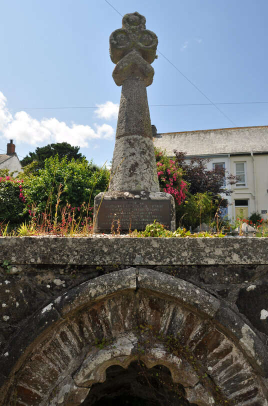 Cross on Veryan holy well
