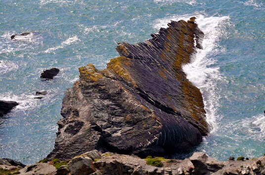 Folded rocks at Voter Run