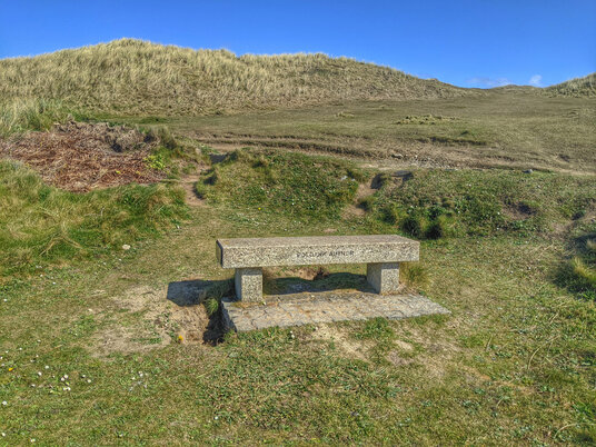Bench dedicated to Winston Graham